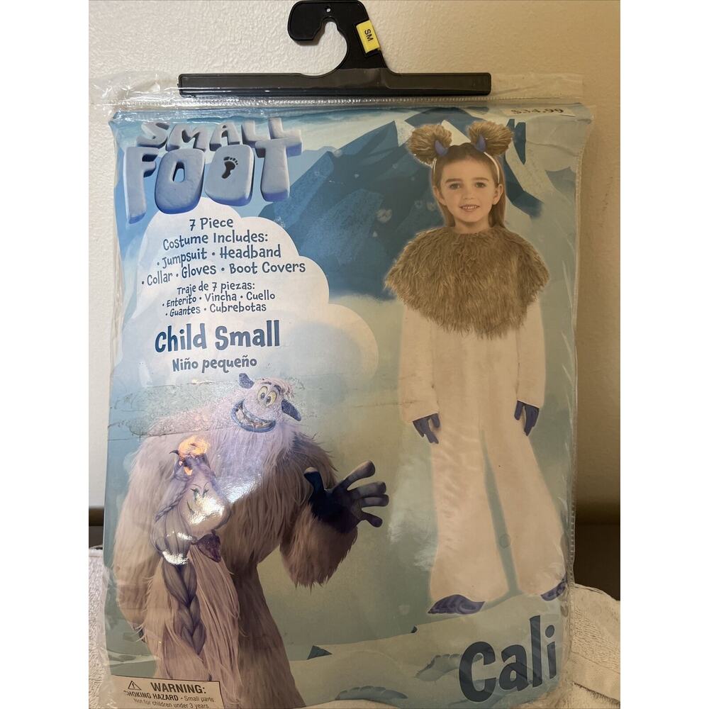 Costumes USA Smallfoot “Cali” Costume for Child, Size Small 4-6, 7pc: Jumpsuit,